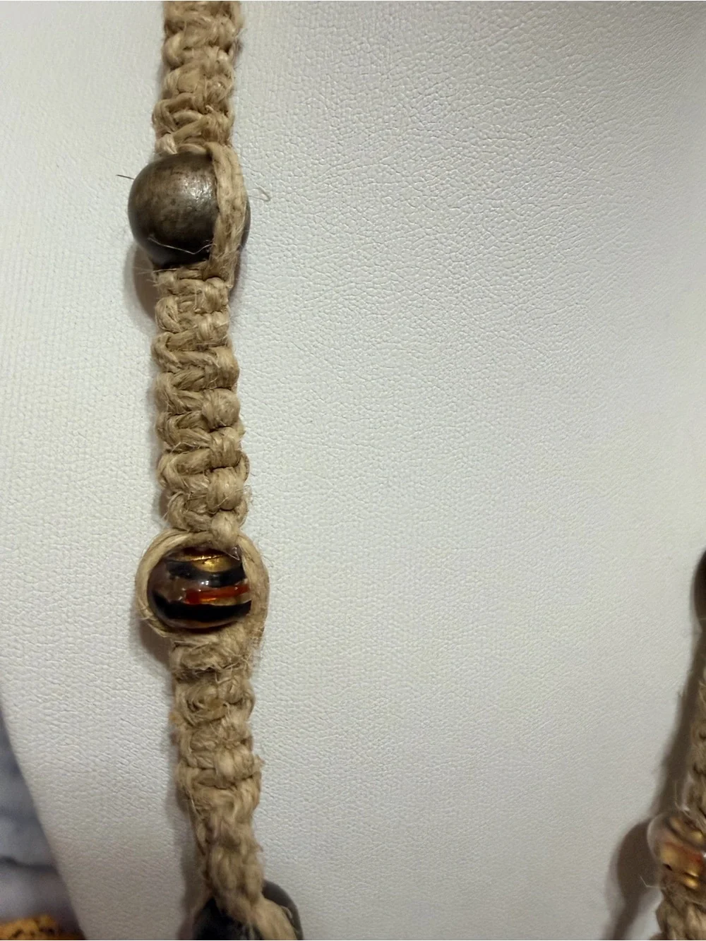 Men’s vintage rope/wood necklace